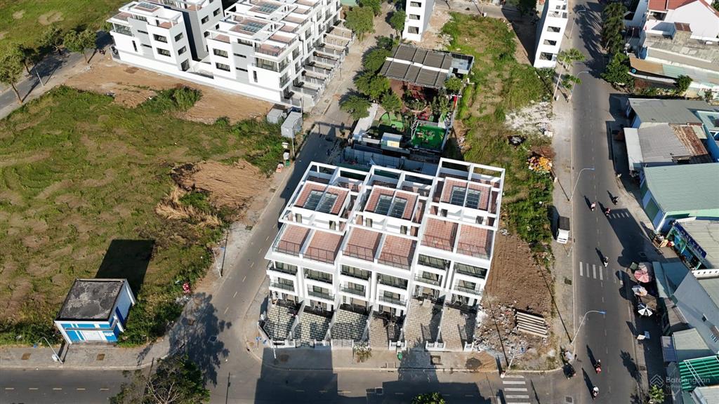 Bán đất nền quận 9  mặt tiền đường lớn  100m2  full thổ cư  sổ riêng từng nền  giá 50 triệu/m2