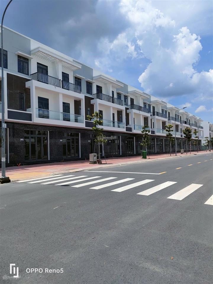 Bán đất nền quận 9  mặt tiền đường lớn  100m2  full thổ cư  sổ riêng từng nền  giá 50 triệu/m2