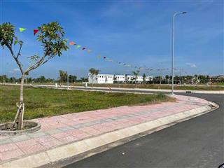 Bán đất mặt tiền đường lã xuân oai  100m2  trung tâm tp. thủ đức  giá chỉ 50tr/m2