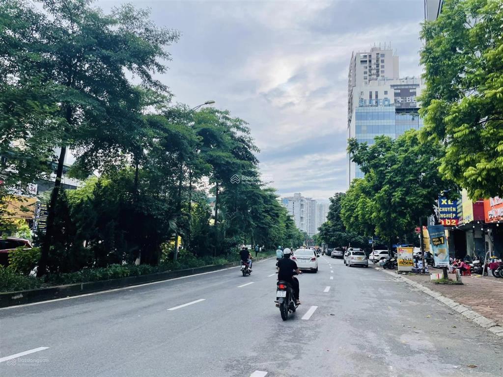 Bán đất 175m2 mặt phố trần vĩ, cầu giấy, vị trí kinh doanh đắc địa, mt rộng ,không lỗi phong thuỷ