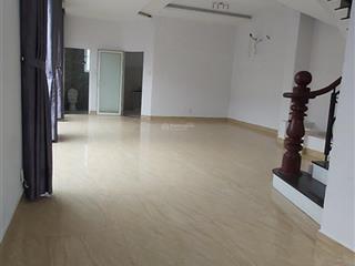 Cho thuê nhà biệt thự. 3 tầng, 6 phòng ngủ. dt sử dụng 360 m2