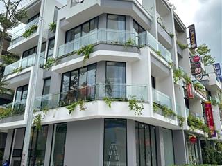 Chính chủ gửi bán căn biệt thự góc 190m2 mặt phố đi bộ golden hill giá 8,7 tỷ full cả thuế phí