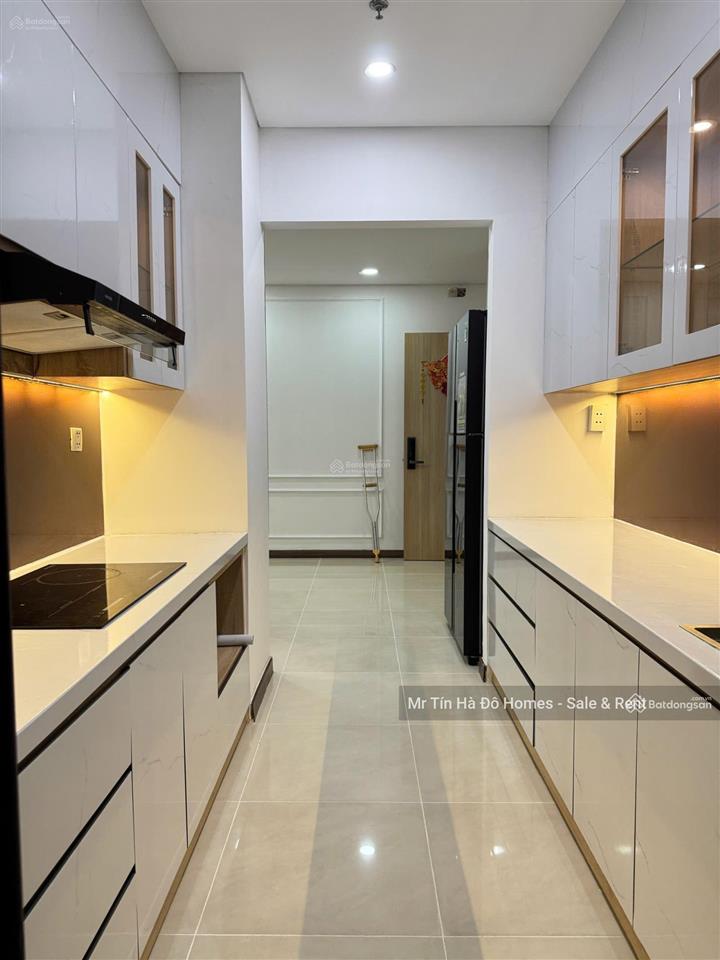 Chính chủ bán căn hộ hà đô centrosa garden 3 phòng ngủ + 1 phòng đa năng 139m2 full nt giá 20 tỷ