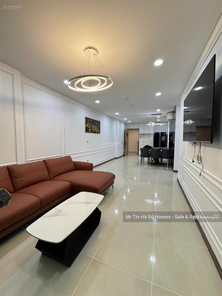 Chính chủ bán căn hộ hà đô centrosa garden 3 phòng ngủ + 1 phòng đa năng 139m2 full nt giá 20 tỷ