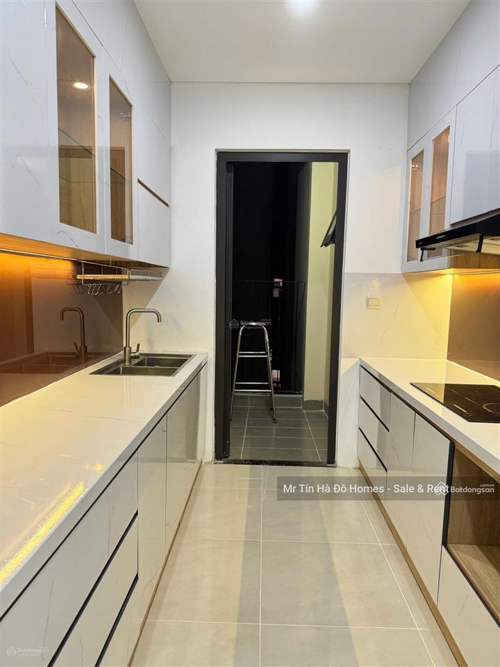 Chính chủ bán căn hộ hà đô centrosa garden 3 phòng ngủ + 1 phòng đa năng 139m2 full nt giá 20 tỷ