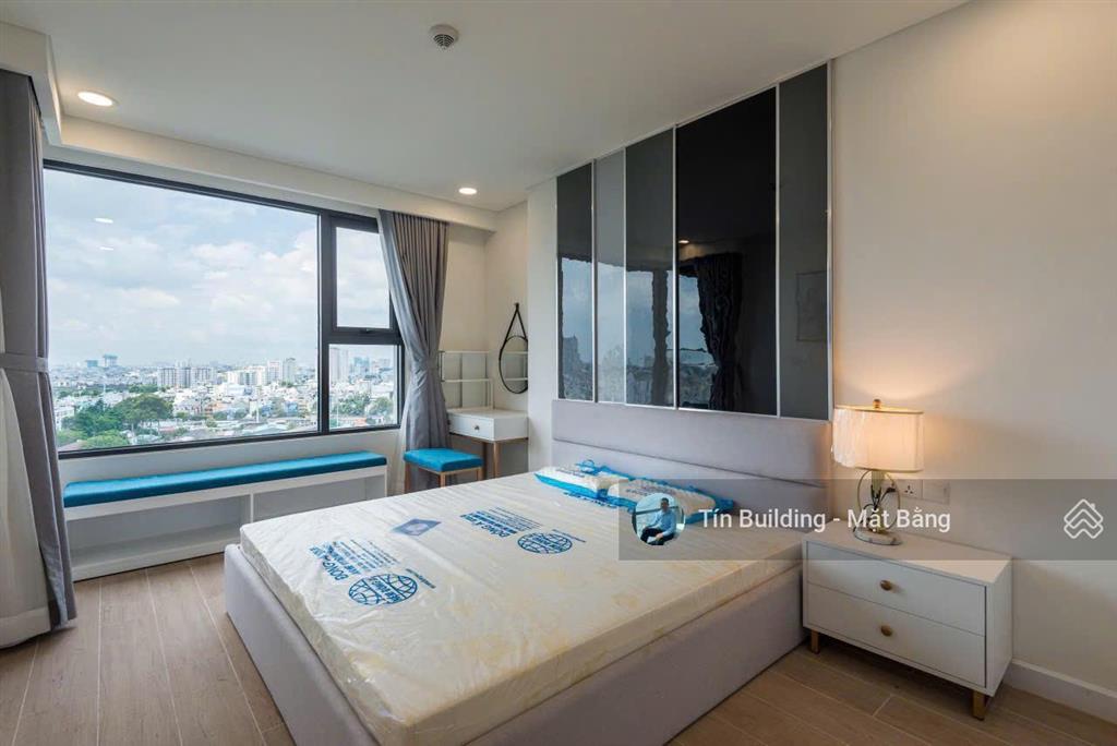 Bán căn hộ chung cư kingdom 101, 6,35 tỷ, 61m2 full nội thất pháp lý đầy đủ, uy tín, giá siêu tốt