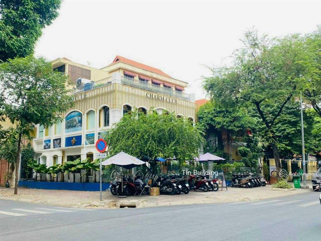 Cho thuê biệt thự 2 mt số 40 võ văn tần  trần quốc thảo, q3  300 tr/th