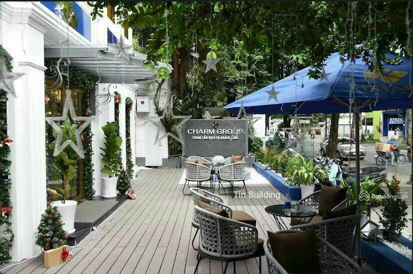 Cho thuê biệt thự 2 mt số 40 võ văn tần  trần quốc thảo, q3  300 tr/th