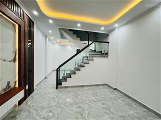 Bán căn nhà 3 tầng 40m2 tại cam lộ, phường hùng vương, hồng bàng giá 2,2 tỷ.  0977 942 ***