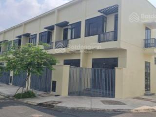 Bán nhà 1 trệt 1 lầu dự án phước đông new city, sổ sẵn giá 1,6 tỷ, tt 480tr nhận nhà  0938 677 ***