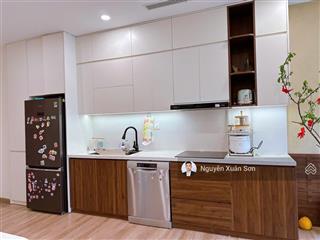 Cần bán gấp căn hộ 2pn2vs tại r1 swanlake onsen ecopark full nội thất cao cấp giá 5,1 tỷ bao phí