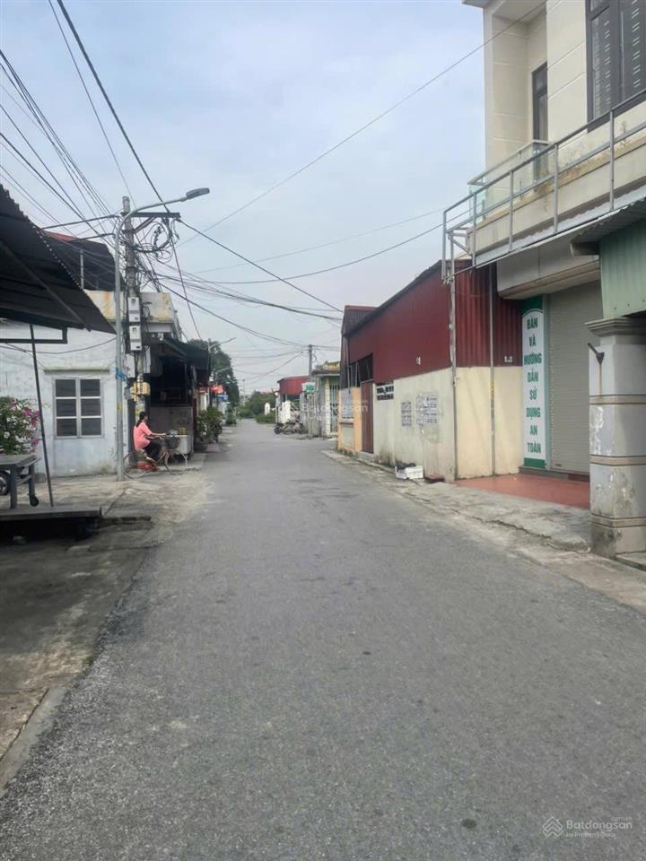 Bán nhanh 85m2 đẹp vuông vắn mặt trục kinh doanh buôn bán tốt tại trung tâm tân tiến. giá đầu tư