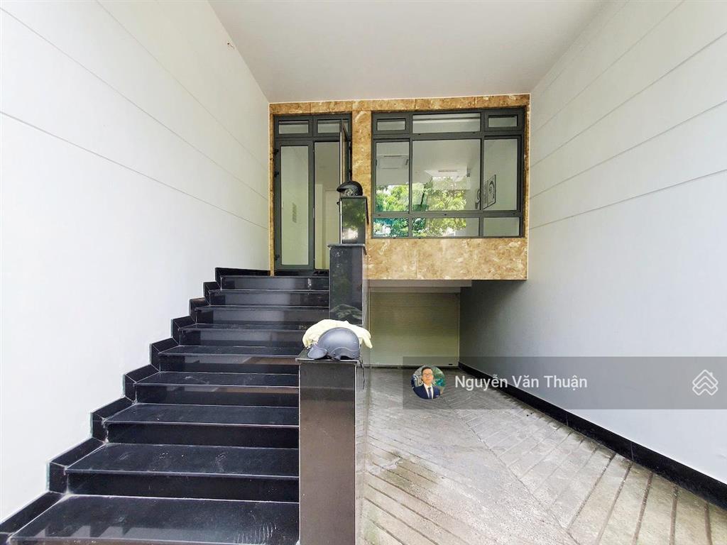 Nhà phố vạn phúc có lối thông hành hiếm, hoàn thiện, thang máy, thích hợp văn phòng giá 21 tỷ shr