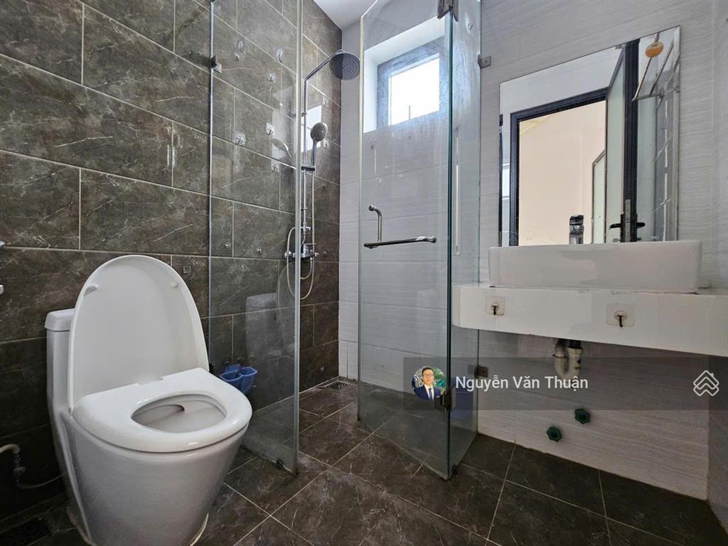 Nhà phố vạn phúc có lối thông hành hiếm, hoàn thiện, thang máy, thích hợp văn phòng giá 21 tỷ shr