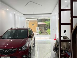 Cho thuê nhà khu dịch vụ dương nội hà đông, dt 50m x 5t, ô tô đỗ cửa nhà mới đẹp giá 17 triệu