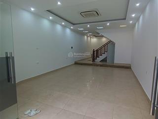 Cho thuê nhà khu đô thị văn phú, hà đông, dt 90m2 x 4t, mt 5m ô tô đỗ cửa giá 17 triệu/tháng