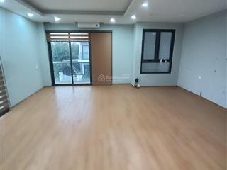 Cho thuê nhà vạn phúc hà đông, dt 60m x 5t, mt 4,5m ô tô đỗ cửa nhà đẹp giá 18 triệu