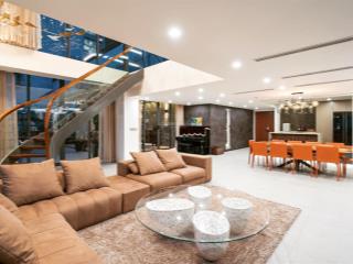 Chính chủ bán duplex  penthouse 320m2 thông tầng, sân vườn, full nt view công viên mỹ đình pearl