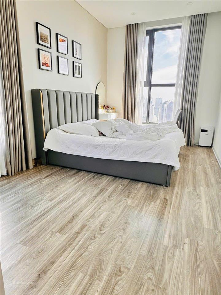 Bán gấp căn góc mỹ đình pearl 3pn 82m2 tầng trung cạnh công viên hướng đn, đầy đủ nội thất 8.2 tỷ