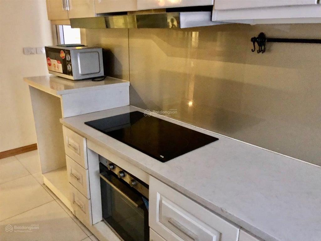 Chính chủ bán căn 3pn 128m2 tầng trung hướng mát, full nt, slot ô tô tại golden palace 9.4 tỷ