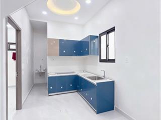 Bán nhà đẹp 2 tầng vào ở ngay trên đường đoàn văn bơ.