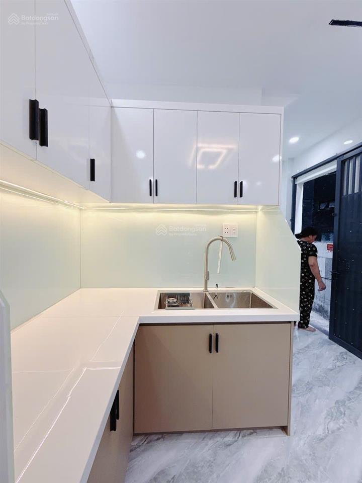 Bán nhà đẹp vào ở ngay 3 tầng. gần đường hoành diệu