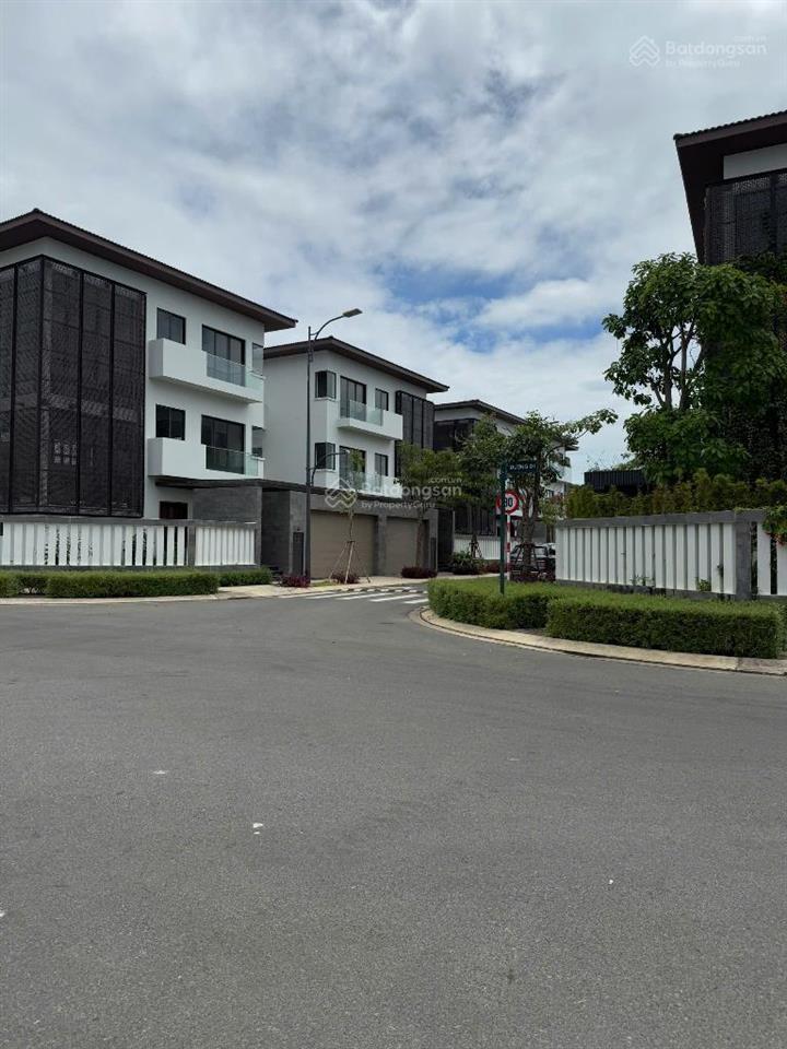 Nhà phố lavida vũng tàu 4 tầng bán nhanh 6.5 tỷ. đường 2 chiều. giá rẻ nhất khu