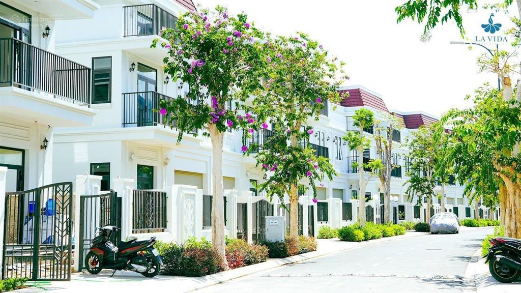 Nhà phố lavida vũng tàu 4 tầng bán nhanh 6.5 tỷ. đường 2 chiều. giá rẻ nhất khu