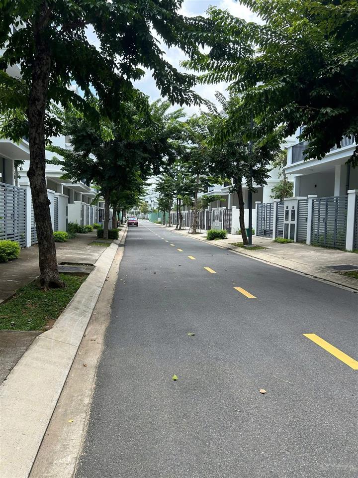 Lavida vũng tàu bán nhà phố ngang 6m đã có sổ hồng, full nội thất. nhà phố 108m2 bán 7,6 tỷ