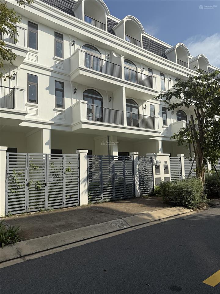 Lavida vũng tàu bán nhà phố ngang 6m đã có sổ hồng, full nội thất. nhà phố 108m2 bán 7,6 tỷ