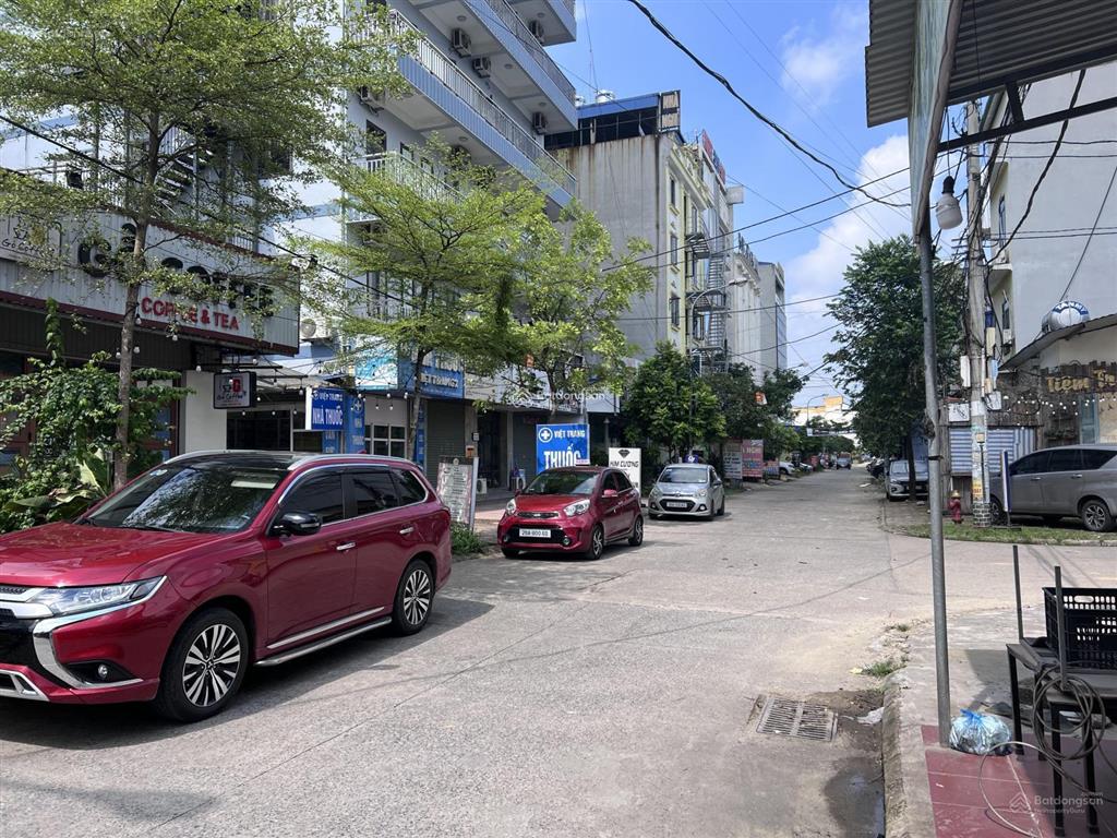 Chính chủ bán gấp 141m2 mt 10m thuộc làn 2 chợ samsung phổ yên sẵn 2 ki ốt đang cho thuê 14tr/th