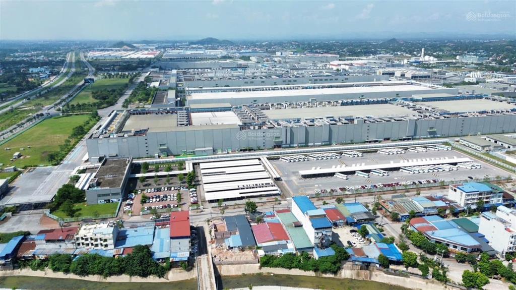 Chính chủ bán 3 căn ngoại giao chung cư yên bình complex giá gốc cđt 19 triệu