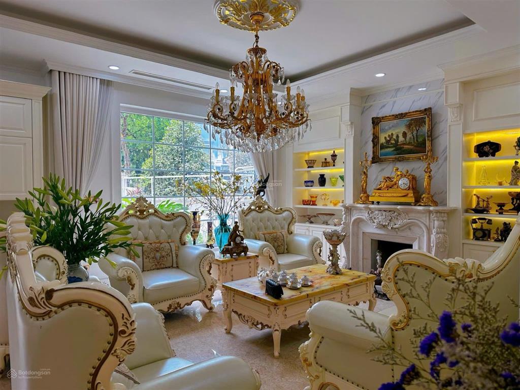 Bán nhà mặt phố trần thủ độ 300m2, 4t, mặt tiền 13m, kđt pháp vân. nội thất đầy đủ sang trọng