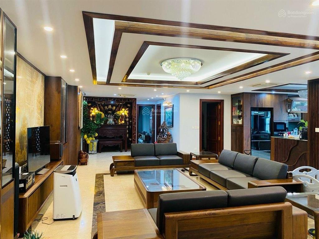 Bán gấp penthouse góc 346m2, 6pn siêu vip sát khu đô thị starlake hồ tây mộng mơ