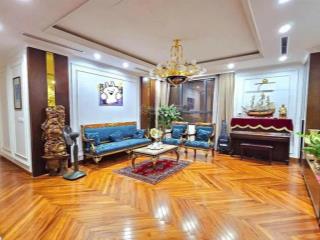 Bán ch 4pn 3wc 172m2, full nội thất siêu vip nhất tòa nhà brg 25 lê văn lương. nhà đã có sổ.