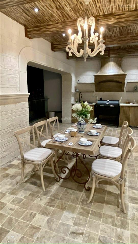 Cần bán căn hộ siêu vip nhất tòa hoàng thành tower 318m2, thiết kế 5pn, 4wc. nội thất luxury nhập