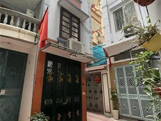 Bán nhà thái hà , đống đa , 4 tầng , nhỉnh 6 tỷ , lô góc , ngõ nông , ô tô đỗ