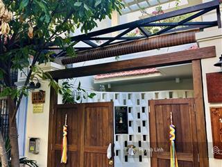 Cho thuê đường xuân thuỷ thảo điền quận 2  ngang 12m không gian thoáng có sân