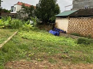 Cần tiền bán gấp 305m2 đất ở sơn đông  sơn tây. đất trục chính đường rộng. giá chưa đến 10tr/m2