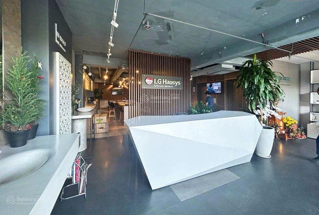 Toà vp 10m*30m hầm 10 tầng, dt 2600m2 mt điện biên phủ q. bình thạnh