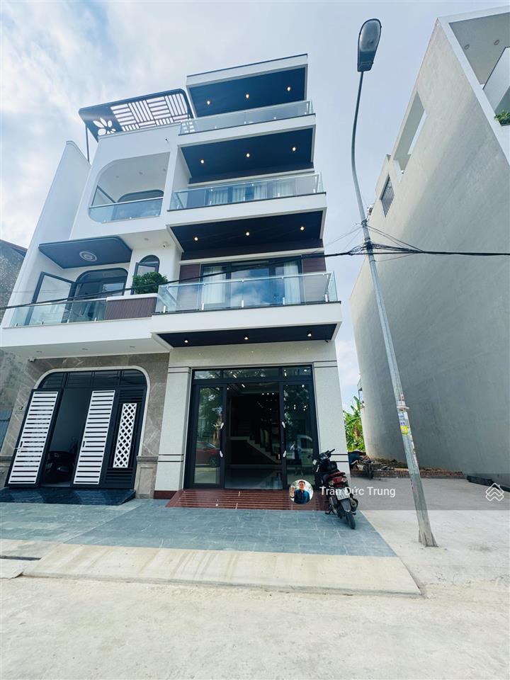 Siêu phẩm khu lê hồng phong xây full đất 81m2 x 4 tầng có thang máy
