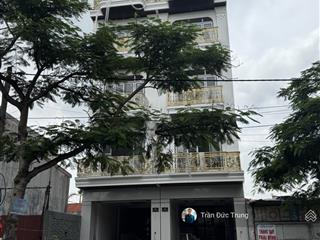 Mặt đường nguyễn công hoà dt ~80m2 có thang máy trước hồ nước siêu mát mẻ