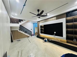 75m2 sau mặt đường trần nguyên hãn siêu rộng có sân sau cực chill
