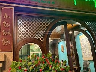 Shophouse 50 năm sh2a hoàn thiện, có thang máy đang cho thuê, giá 11.5 tỷ vin gia lâm (0985 941 ***)