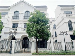 Bán gấp liền kề sao biển full đồ đẹp, có thang máy 88.8m2 giá 20.6 tỷ tại vin gia lâm (0985 941 ***)
