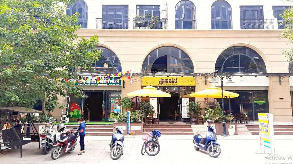 Shophouse tmdv 50 năm hoàn thiện, dòng tiền 70 triệu/tháng, giá 21,x tỷ vin 1 gia lâm (0985 941 ***)