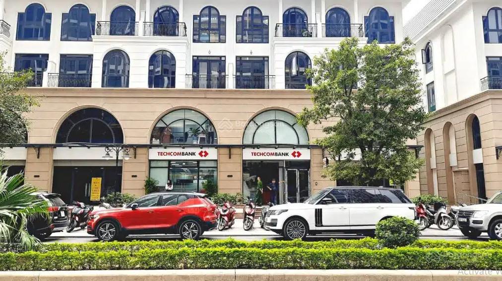 Shophouse tmdv 50 năm hoàn thiện, dòng tiền 70 triệu/tháng, giá 21,x tỷ vin 1 gia lâm (0985 941 ***)