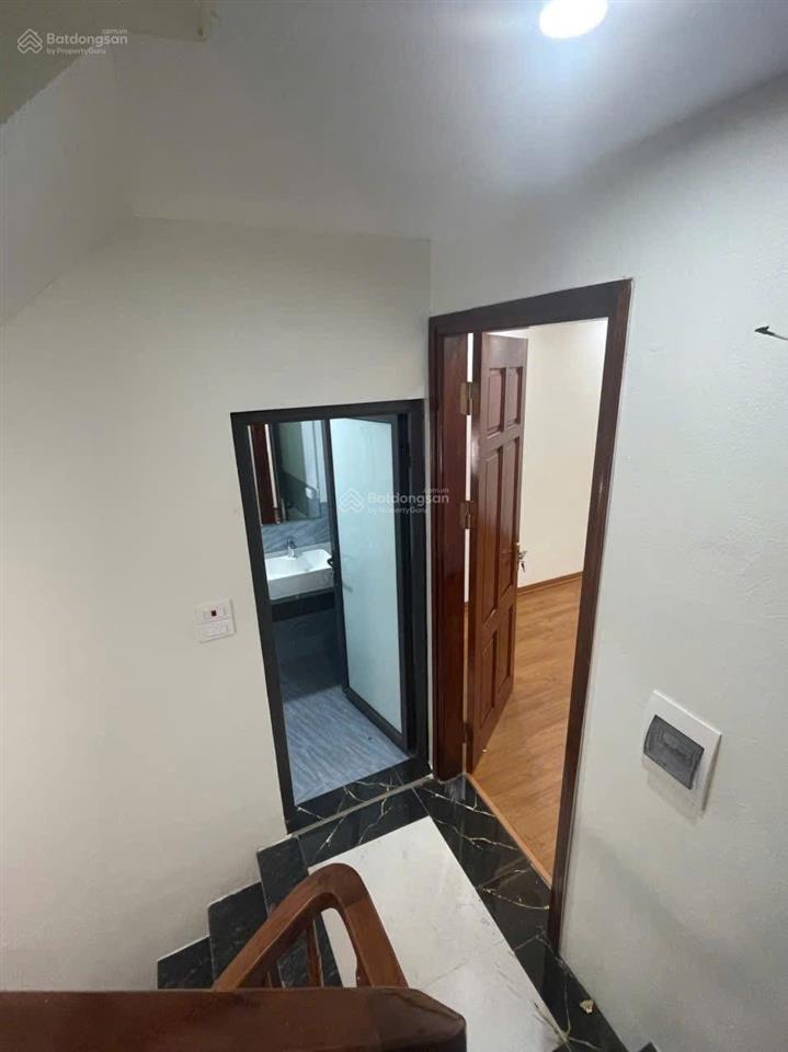 Chính chủ gửi bán nhà 5 tầng ngọc trục đại mỗ 33m mặt tiền 4,5m 40m ra ô tô tránh giá nhỉnh 7 tỷ