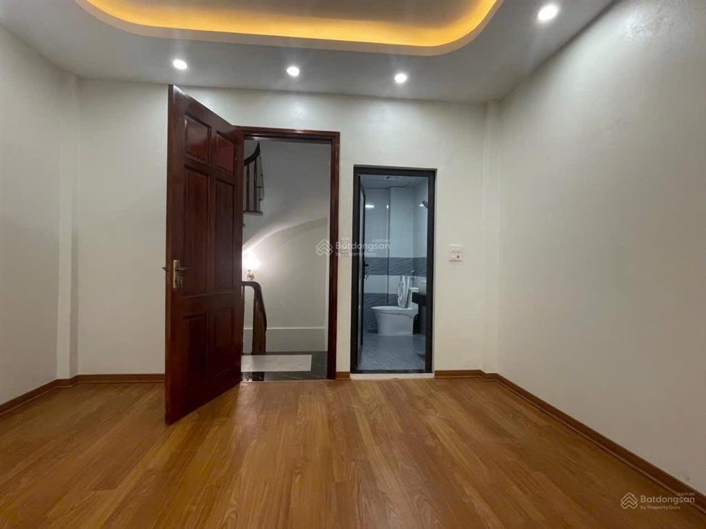 Chính chủ gửi bán nhà 5 tầng ngọc trục đại mỗ 33m mặt tiền 4,5m 40m ra ô tô tránh giá nhỉnh 7 tỷ