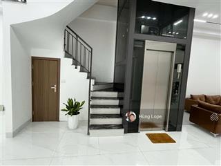 Hàng hiếm, bán nhà ô tô, kinh doanh, thang máy, 62m2 đầy đủ nội thất phố quan nhân